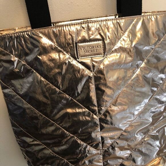 Victoria's Secret Limited Edition 2017 Metallic Rose Gold Tote Bag VS Travel - Picture 9 of 12
